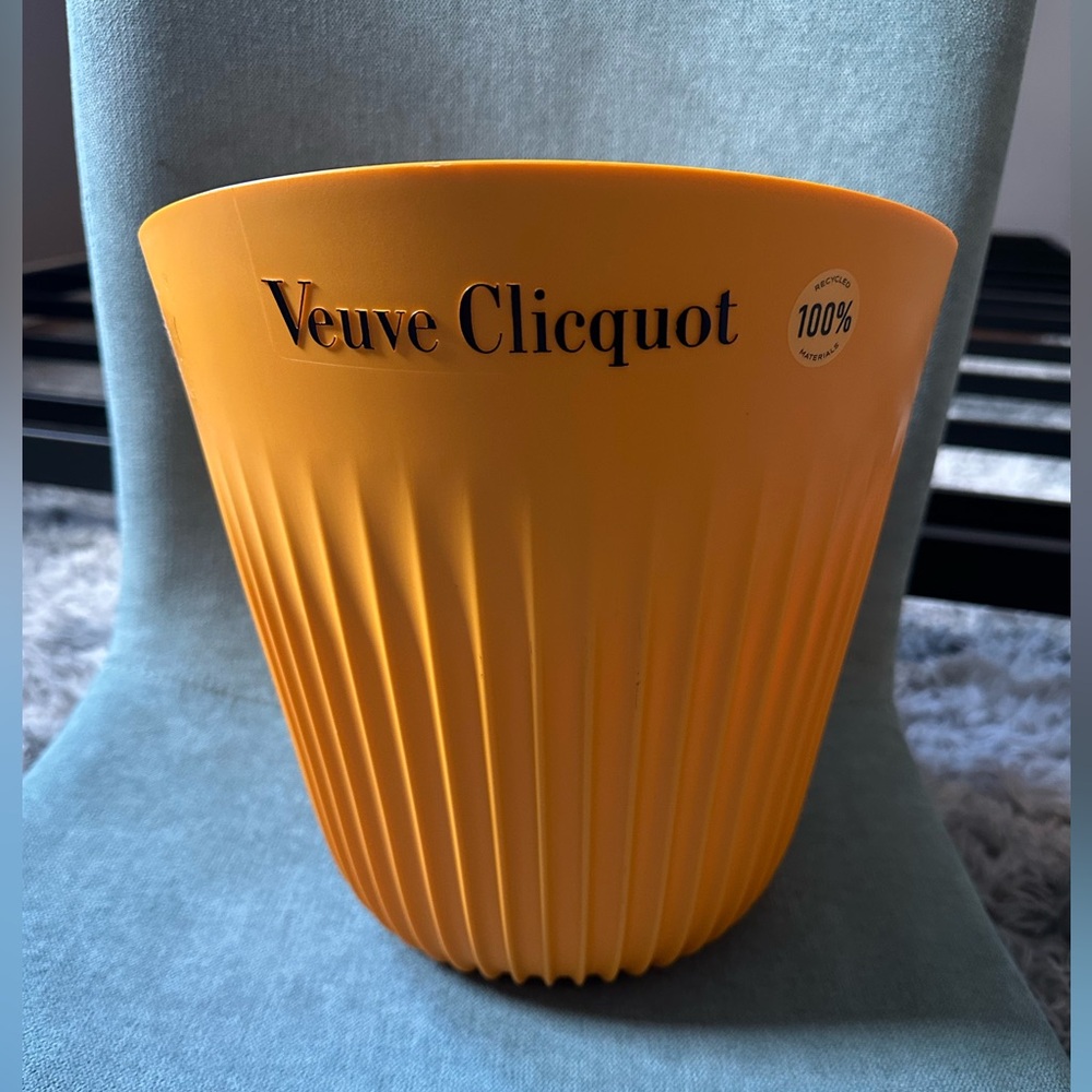 Veuve clicquot sunrays ice bucket